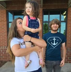 Meet your Posher, Zachary